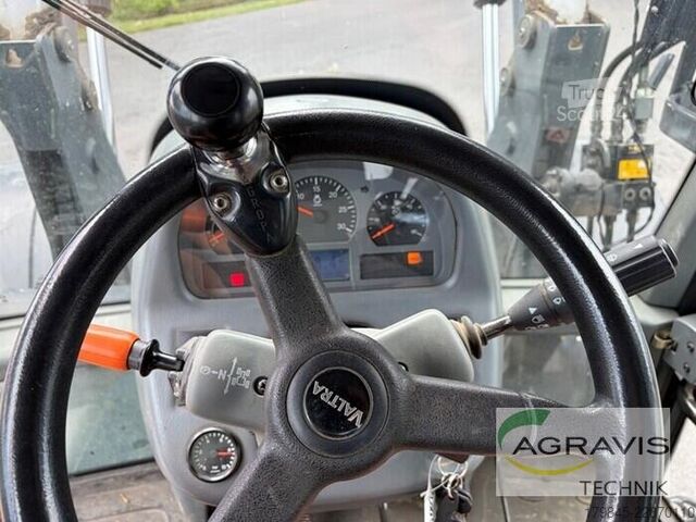 Trattore Valtra N 142 D
