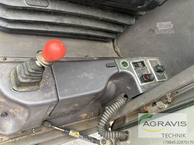Teleskopski nakladalnik Manitou MLT 840