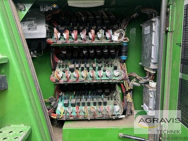 Silaj doğrama makinesi John Deere 7780 I Allrad + Kemper 375 Plus + Pickup 630