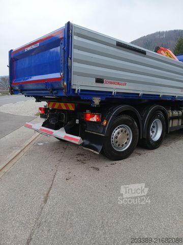 Camion-benne tricar SCANIA P450/3S-KIPPER/FRONT-KRAN/TÜVV/138.425km