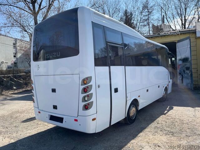 Autoutilitară basculantă Isuzu Turquoise/Sb