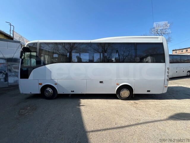 Autoutilitară basculantă Isuzu Turquoise/Sb