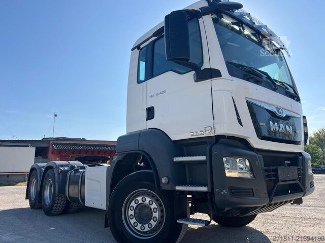 Tovornjak s kavljem za kontejnerje MAN MAN TGS 33.420 TRATTORE STRADALE
