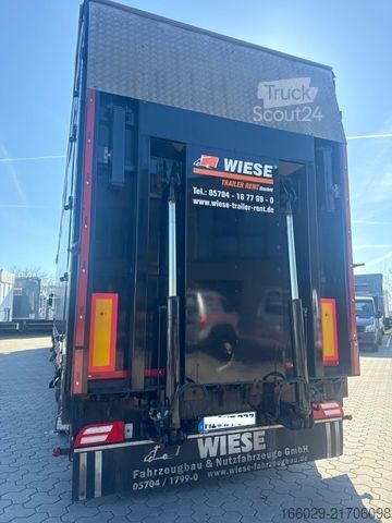 Semiremorcă cu platformă joasă  Wiese 3-Achs Stufensattel Auflieger mit Rampe25T