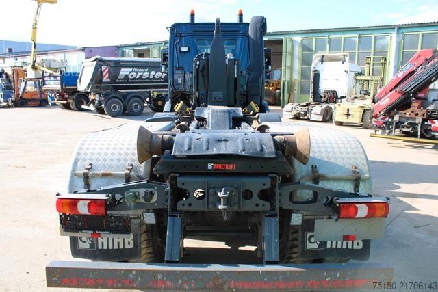 Hákový nosič kontejnerů MERCEDES-BENZ 3248 8x4 BB HIAB ULT26Z53 - WINTERDIENST Nr: 893