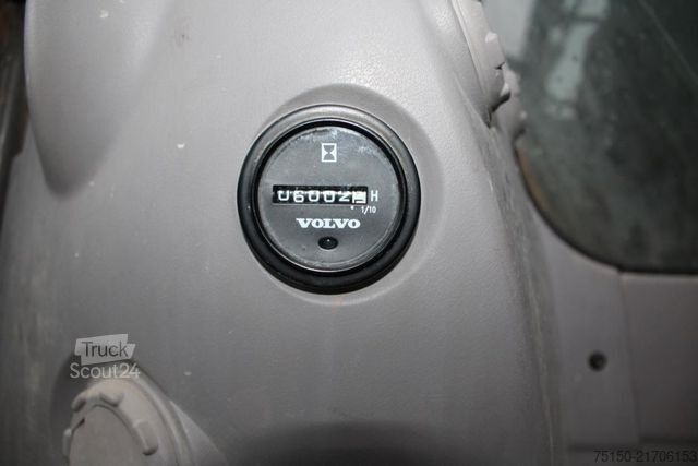 Excavadora de cadenas VOLVO ECR145DL - Compact - Nr.: 394