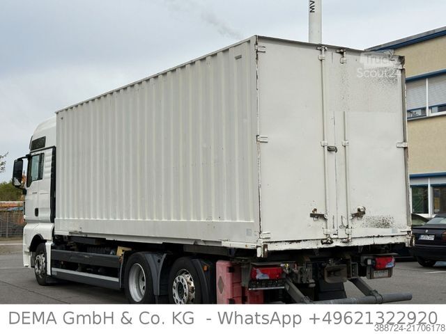 Camión con caja móvil MAN TGX26.460*XXL*Intarder*AHK*Lift*Navi*Kühlbox*TÜV