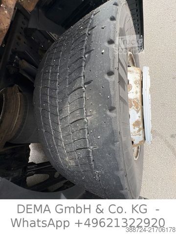Camión con caja móvil MAN TGX26.460*XXL*Intarder*AHK*Lift*Navi*Kühlbox*TÜV