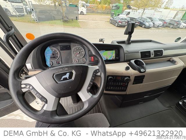 Camión con caja móvil MAN TGX26.460*XXL*Intarder*AHK*Lift*Navi*Kühlbox*TÜV