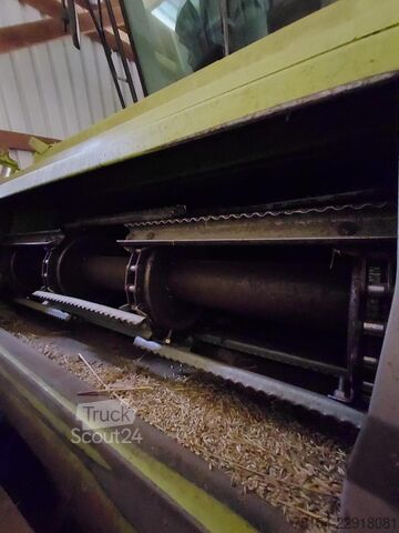 Combina de recoltat CLAAS Lexion 630 Montana