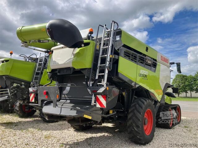 Combina de recoltat CLAAS Lexion 8700 TT + Convio Flex 1230
