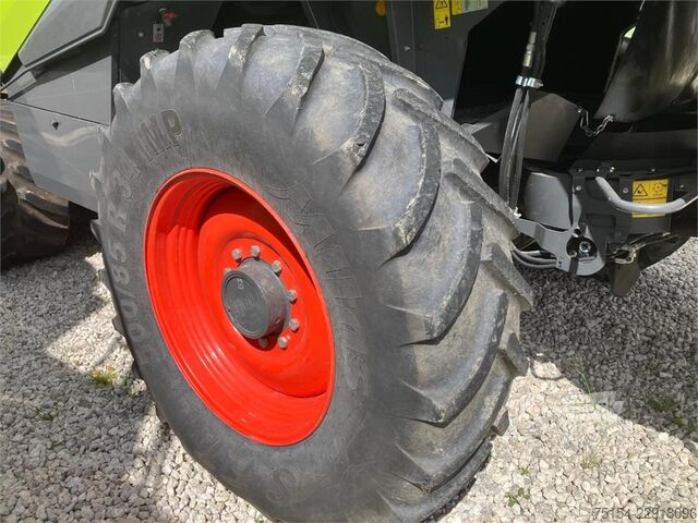 Combina de recoltat CLAAS Lexion 8700 TT + Convio Flex 1230