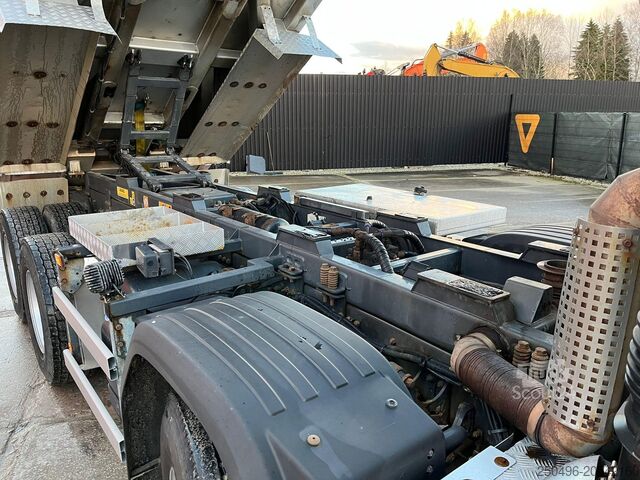 Kippisäiliö Scania R 500 8x4 RETARDER / BOX L=5580 mm