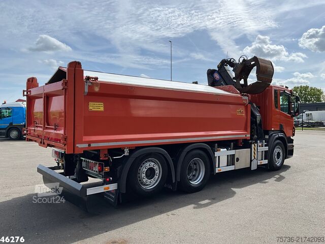 Tipper with crane Scania P 320 HMF 14 Tonmeter Z-kraan Just 173.443 km!