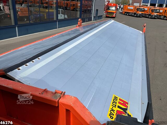 Tipper with crane Scania P 320 HMF 14 Tonmeter Z-kraan Just 173.443 km!