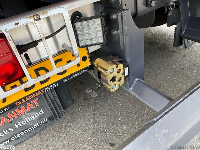 Tipper with crane Scania P 320 HMF 14 Tonmeter Z-kraan Just 173.443 km!