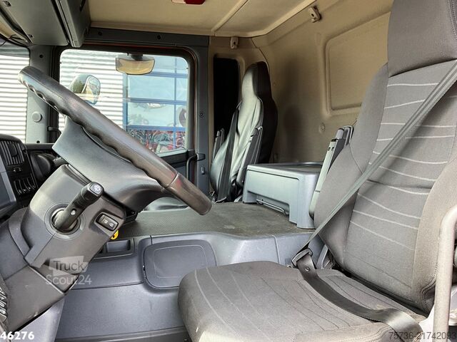 Tippbil med kran Scania P 320 HMF 14 Tonmeter Z-kraan Just 173.443 km!