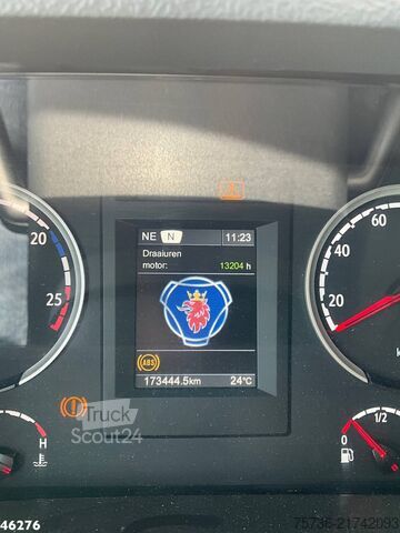 Tippbil med kran Scania P 320 HMF 14 Tonmeter Z-kraan Just 173.443 km!
