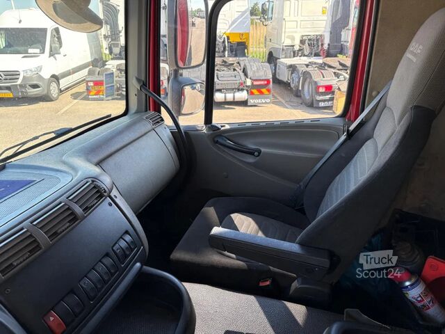 حقيبة سفر DAF CF 65 250 Euro 5 EEV taillift LBW, Schiebedach