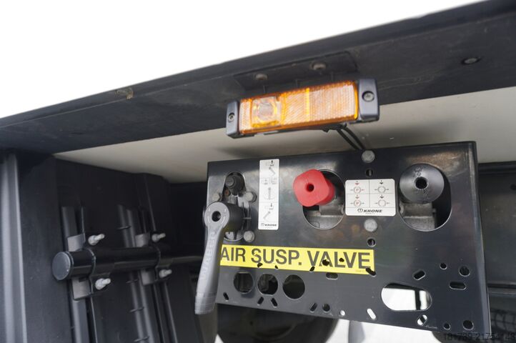 Soğutmalı yarı römork Krone refrigerated semi-trailer / 2000 MTH!