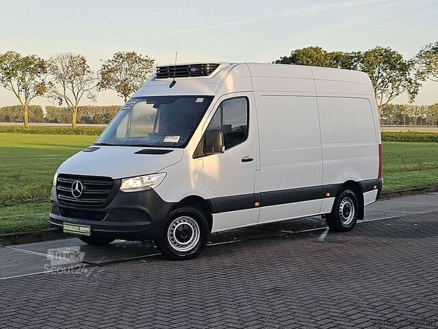 MERCEDES-BENZ SPRINTER 315 L2H2 Divu temperatūru (BI-TEMP) Carrier dzesēšanas kravas furgons, dienas MERCEDES-BENZ SPRINTER 315 L2H2 BI-TEMP FRIGO Carrier Koelwag...