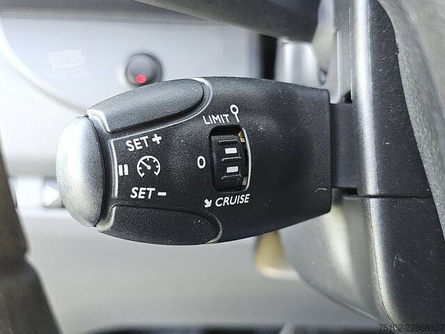 OPEL VIVARO 1.5 L3 XL skåpbil, Euro 6, luftkonditionering OPEL VIVARO 1.5 L3 XL NAP Euro6 AC