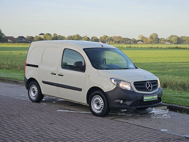 مرسيدس-بنز سيتان 109 CDI لونغ، مكيف هواء، يورو 6، عدد كيلومترات منخفض، مالك أول! MERCEDES-BENZ CITAN 109 CDI LONG Airco Euro6 Lage-Kilometerst...