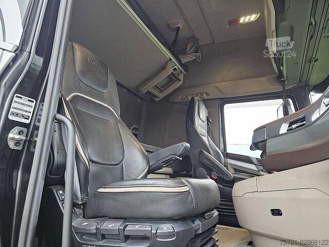 Standartinis-SZM DAF XG+ 530 Leder