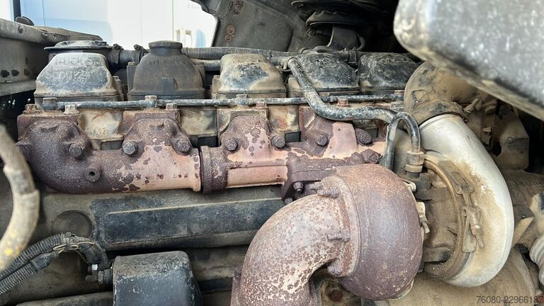 3 oldalú billenő MAN 25.372 (6 CYLINDER / MANUAL PUMP / POMPE MANUEL...