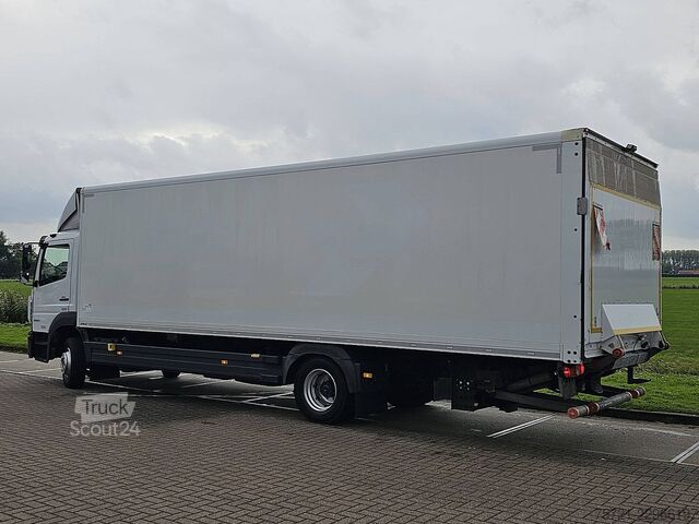 Bőrönd MERCEDES-BENZ ATEGO 1230 AIRCO WB 536 LIFT
