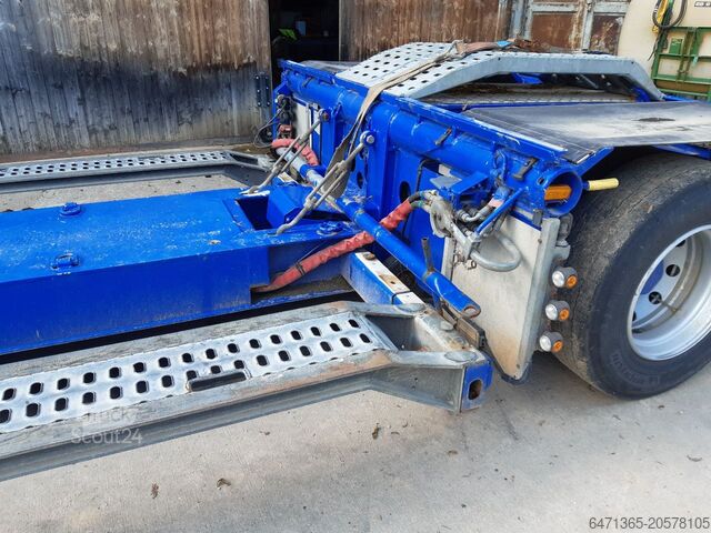 Low loader trailer Recker JTA24