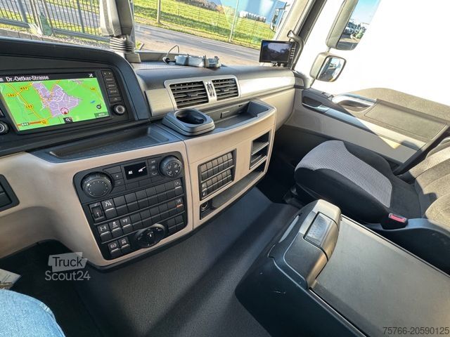 Camión de bebidas MAN TGM 26.320 L / LBW / 2xAHK / LENKACHSE / 18 PAL