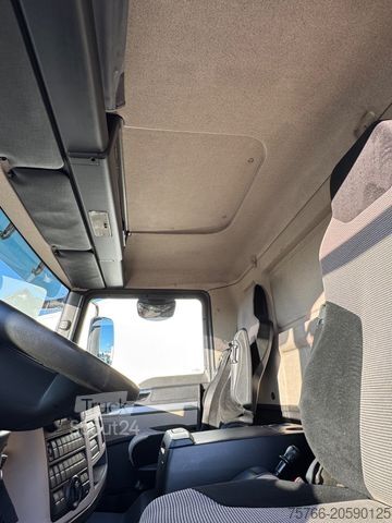 Camión de bebidas MAN TGM 26.320 L / LBW / 2xAHK / LENKACHSE / 18 PAL