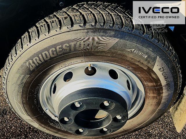 Furgons ar kasti IVECO 70C18HA8 Koffer / LBW