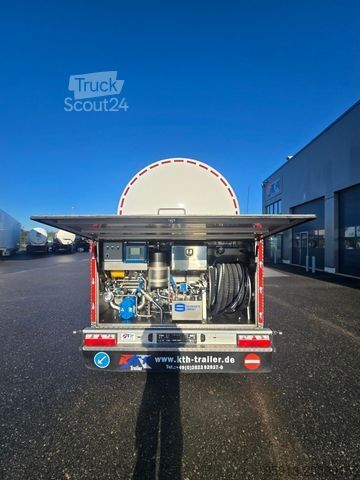 Cisterna polpriklopnik KÄSSBOHRER Tankwagen STC 28 Ad Blue