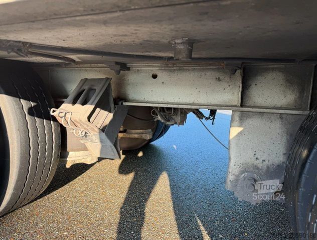 Ledus piekabe Burg VAN BEURDEN ISOLATED BOX SIDE DOORS TRS COO