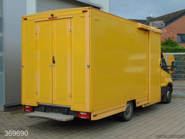 Laatikkoauto IVECO Daily 35S11 35-110 HiMatic Maxi Postkoffer Regal