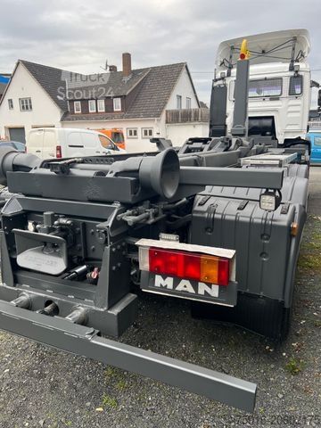 Kanca kasalı yük kamyonu (roll-off) MAN TGA 26.410, 6x4 Abrollkipper Meiller Blattfedern