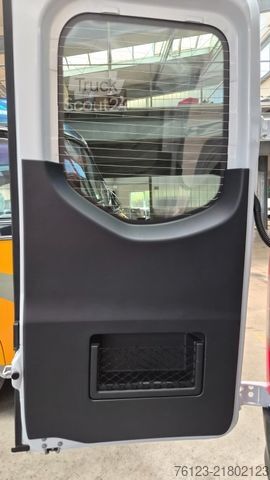 Minibús MERCEDES-BENZ 311 Sprinter 9 Sitzer auf Wunsch VIP Sitze