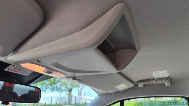 Minibus FORD Transit/Tourneo Custom Kombi 320 L1 Hybrid Trend