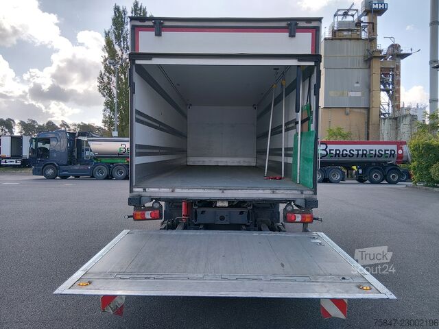 Camion caisson Mercedes-Benz Atego 1524 L LBW Schmitz Ferroplast