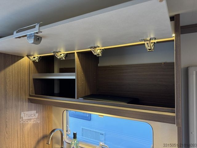 Caravan TABBERT Cazadora 550 E 2.3 2000kg+Dusche+City-Wasser+Bug