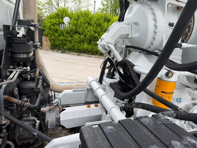 автобетонозмішувач Iveco TRAKKER 500