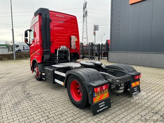 Nevarne snovi Volvo FH 13.420 Globetrotter 4x2, ADR (EXII, EXIII, F...