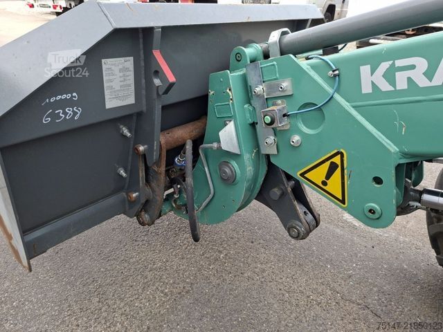 Kolesový nakladač KRAMER KL30.8T Teleskopradlader Allrad 4x4x4 Hundegang