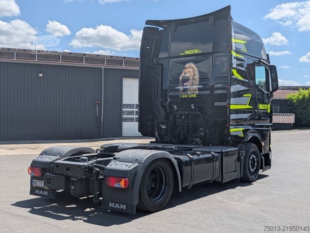 Великооб’ємний тягач MAN TGX 18.520 LL SA Low-Liner, MIETEN?