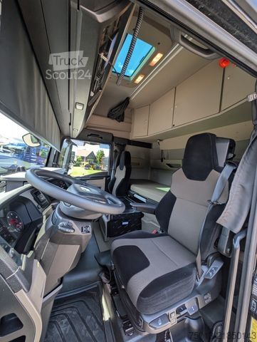 Великооб’ємний тягач MAN TGX 18.520 LL SA Low-Liner, MIETEN?