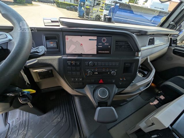 Великооб’ємний тягач MAN TGX 18.520 LL SA Low-Liner, MIETEN?