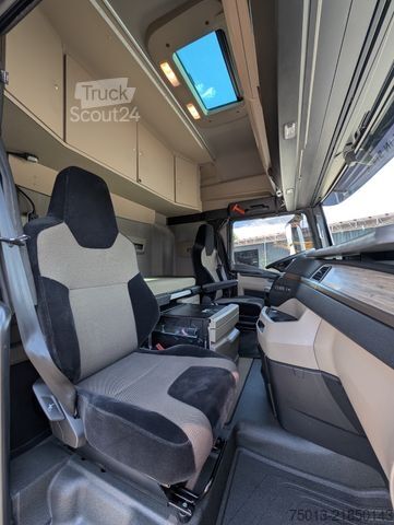 Великооб’ємний тягач MAN TGX 18.520 LL SA Low-Liner, MIETEN?