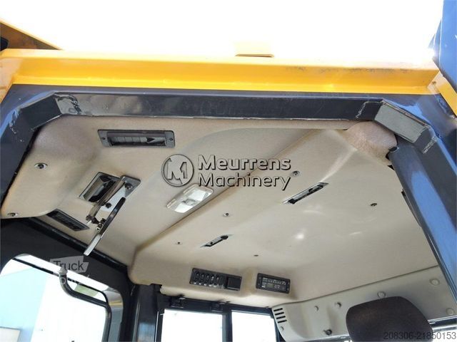 Straßenwalze KOMATSU D61PXI-24